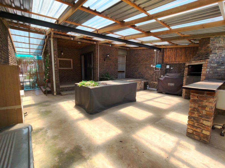 4 Bedroom Property for Sale in Sasolburg Ext 23 Free State